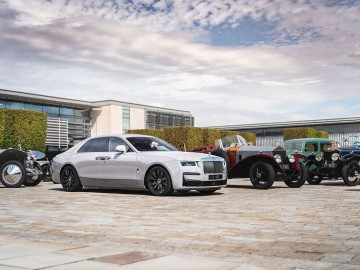  Rolls-Royce Ghost 2021 i słynni poprzednicy